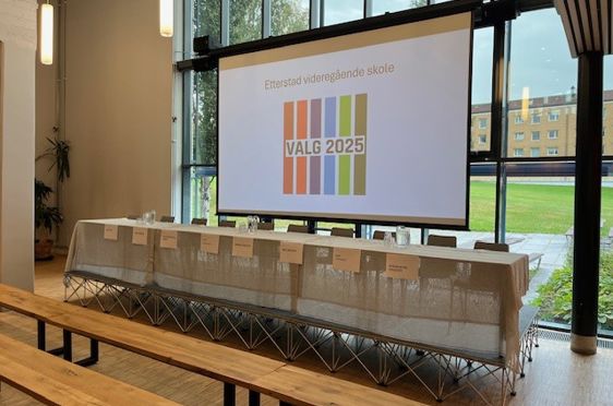 et skilt på et vindu